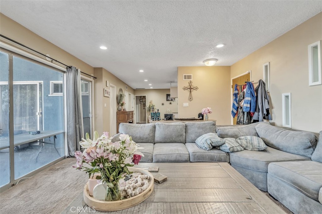 1890 College View Drive