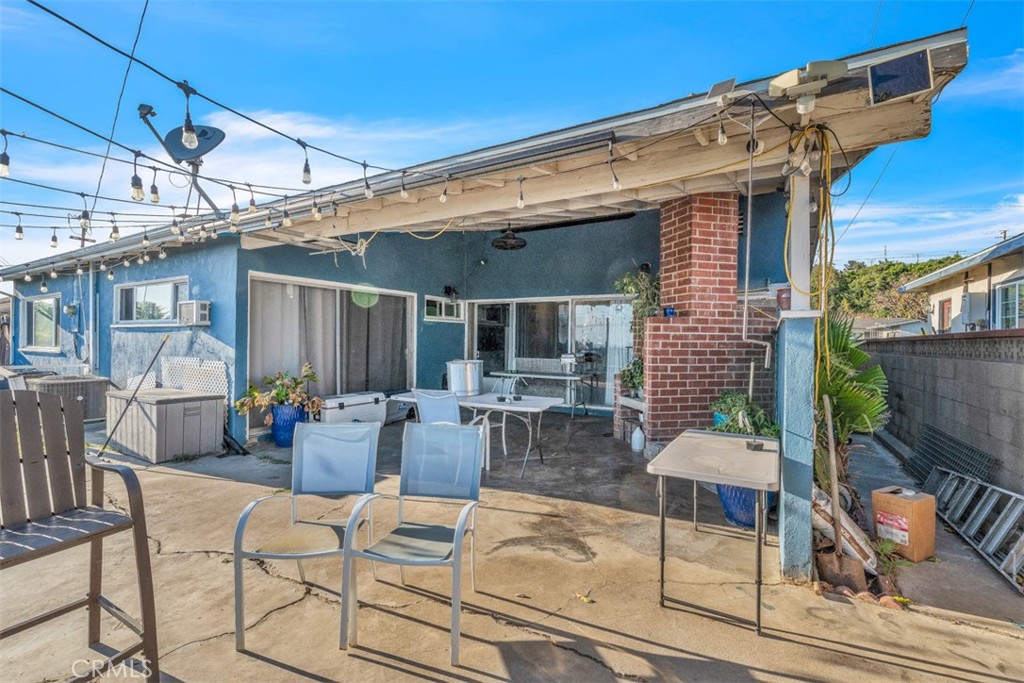 1890 College View Drive