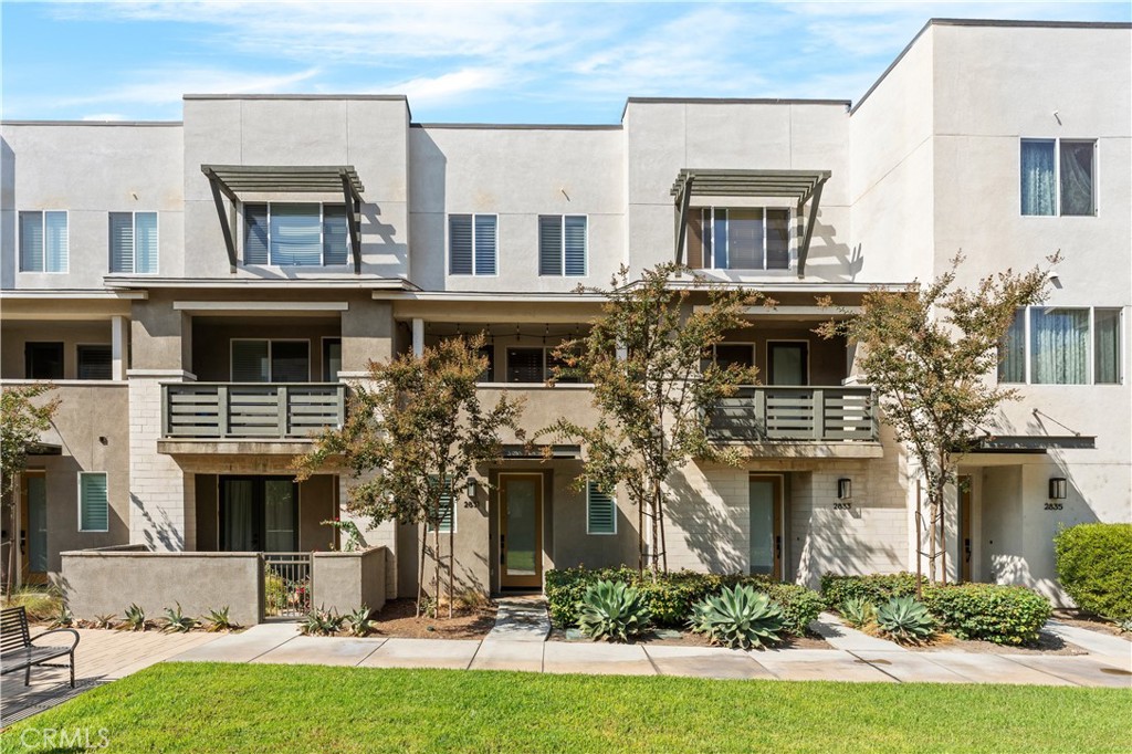 2831 Lily Lane