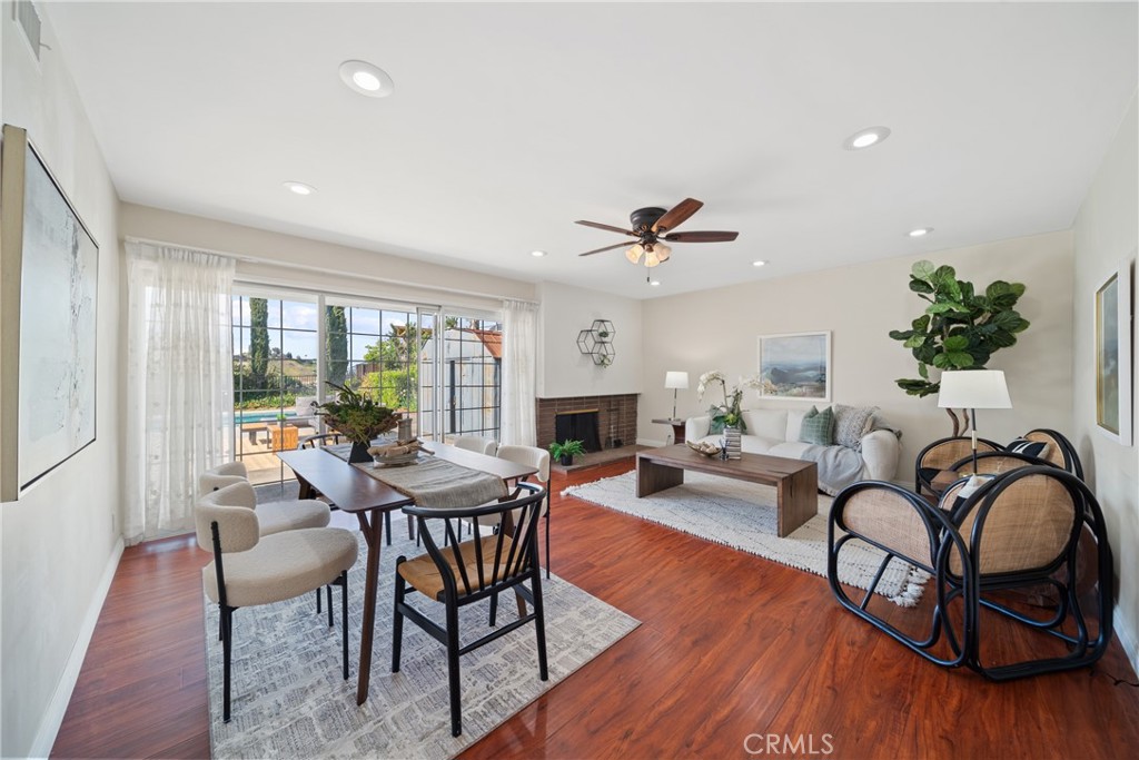 979 Ridgecrest Street