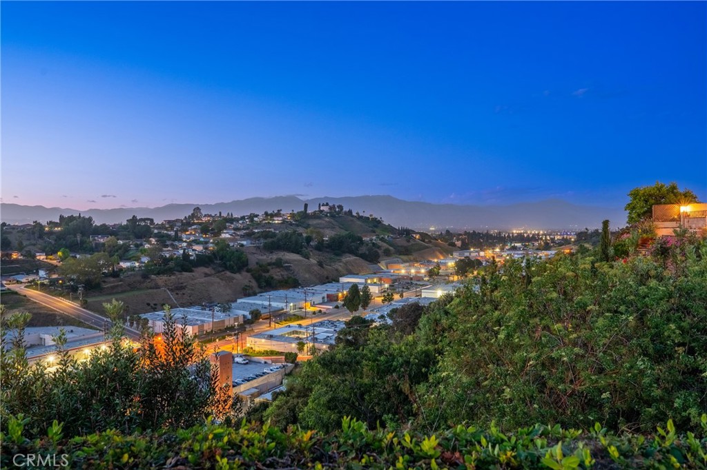 979 Ridgecrest Street