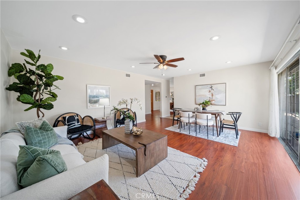 979 Ridgecrest Street