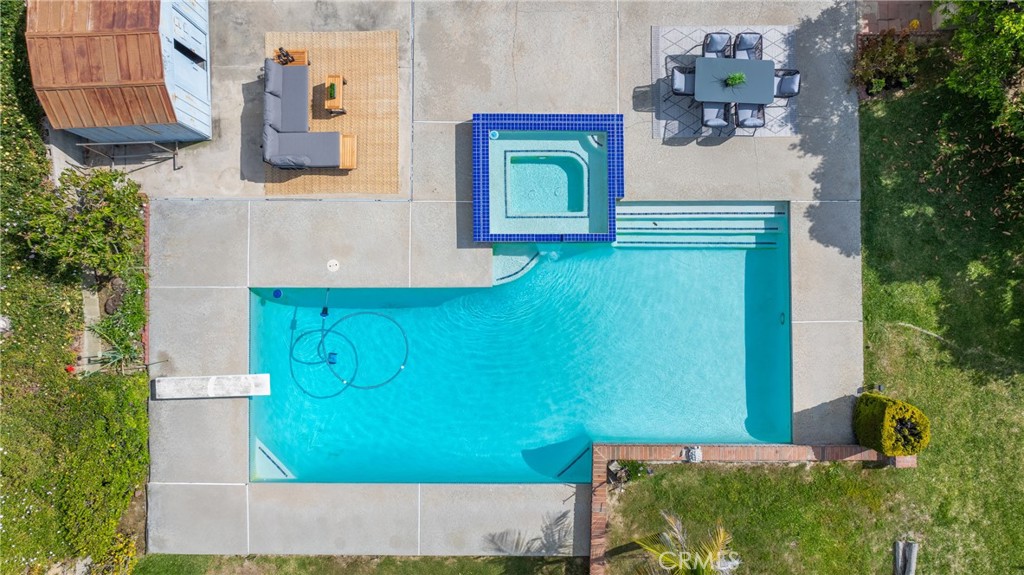 979 Ridgecrest Street