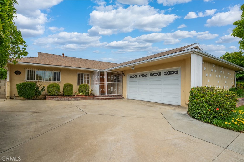 979 Ridgecrest Street