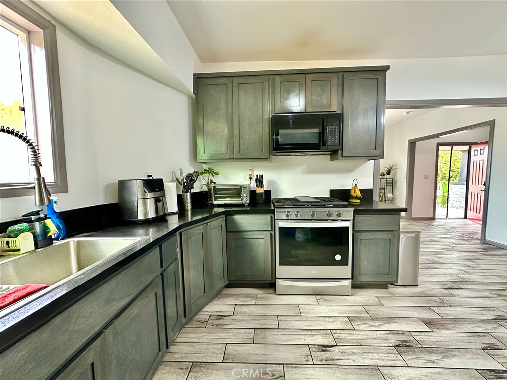 160 W 48th Street