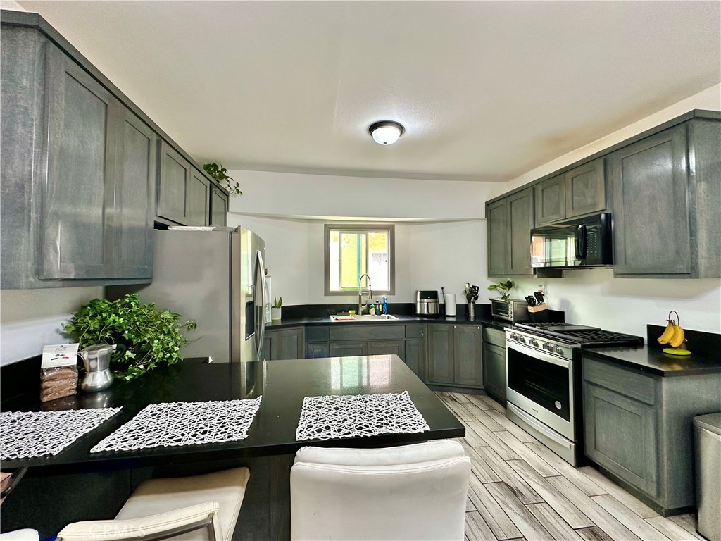 160 W 48th Street