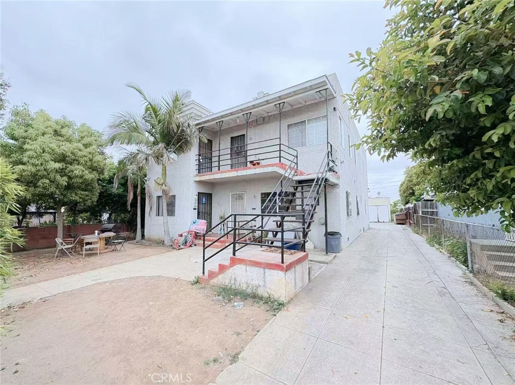 709 Harding Ave 1/2