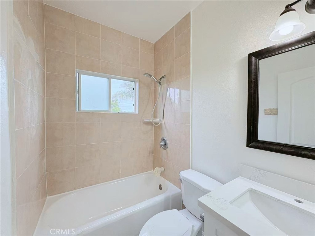 709 Harding Ave 1/2