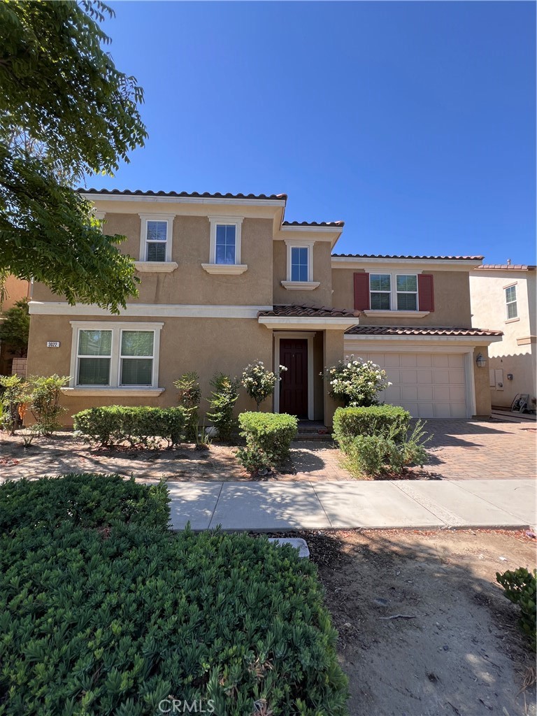 3022 E Via Corvina