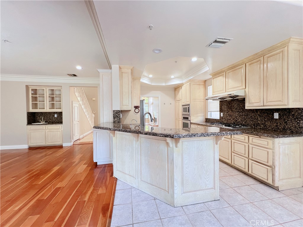 339 E Floral Avenue