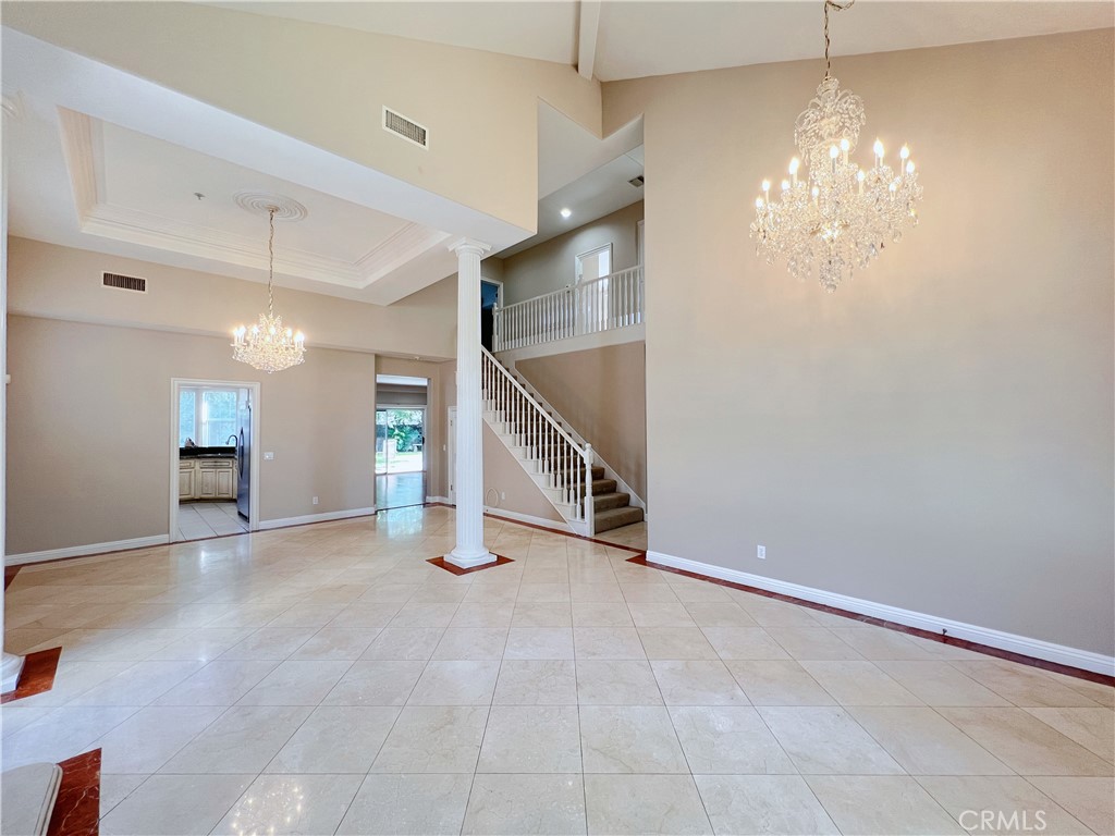 339 E Floral Avenue
