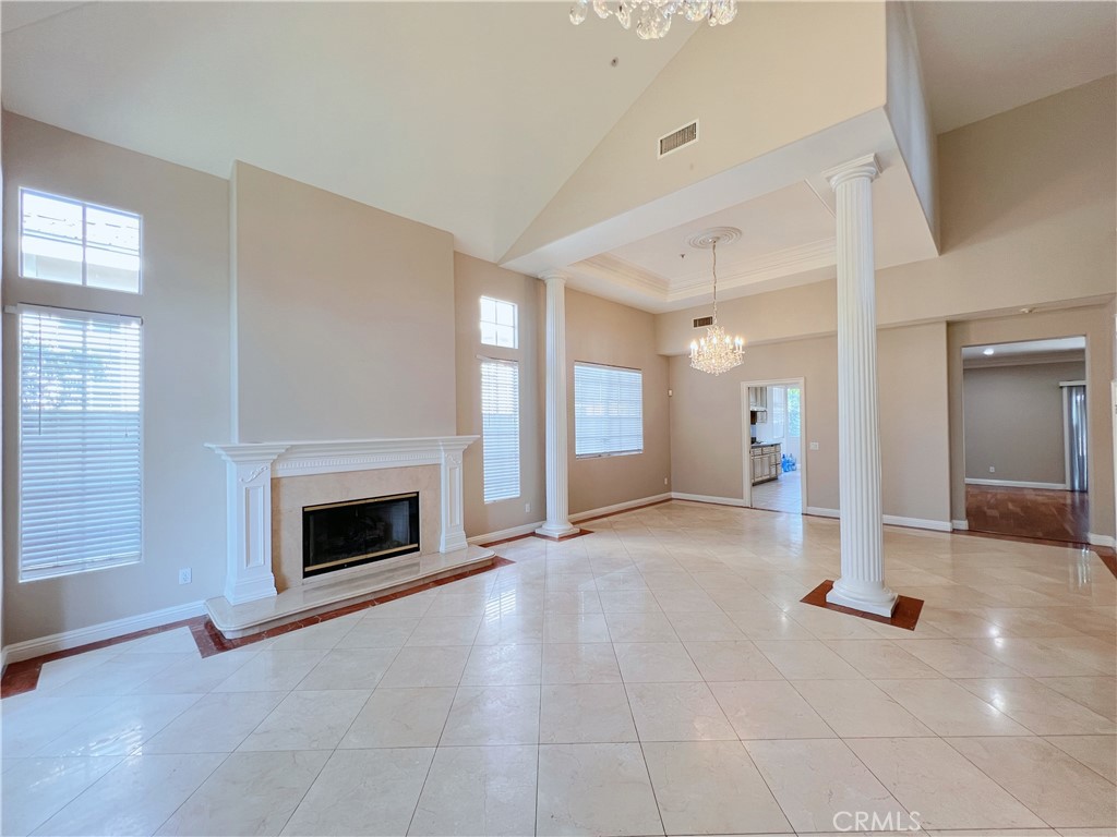339 E Floral Avenue