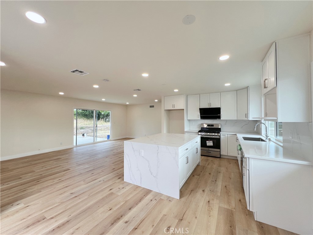 5261 Raintree Street