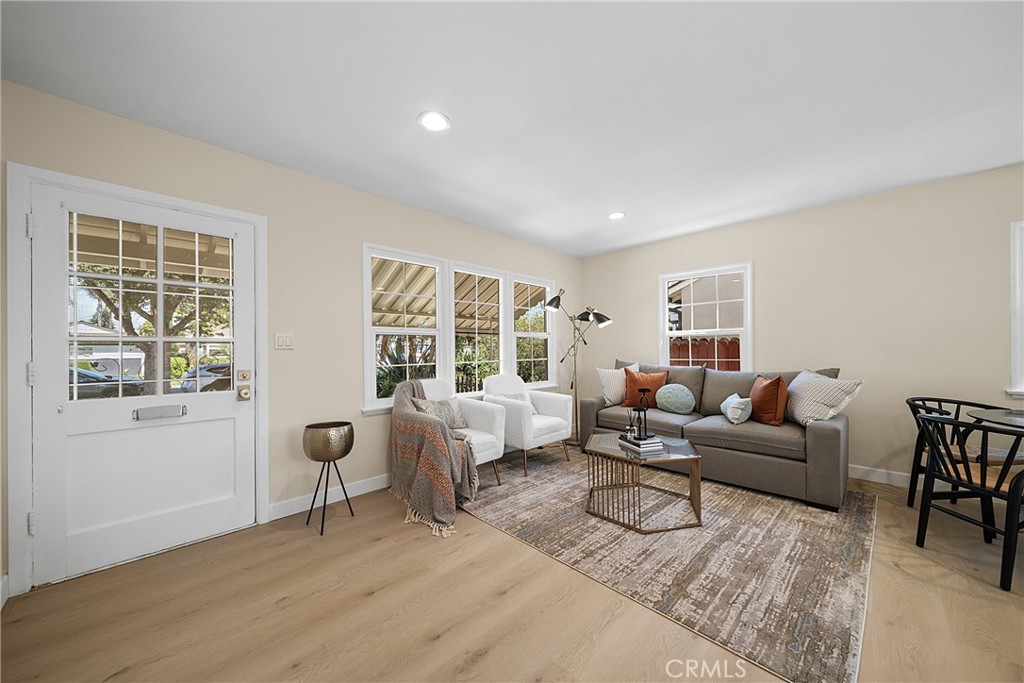 360 S Greengrove Drive