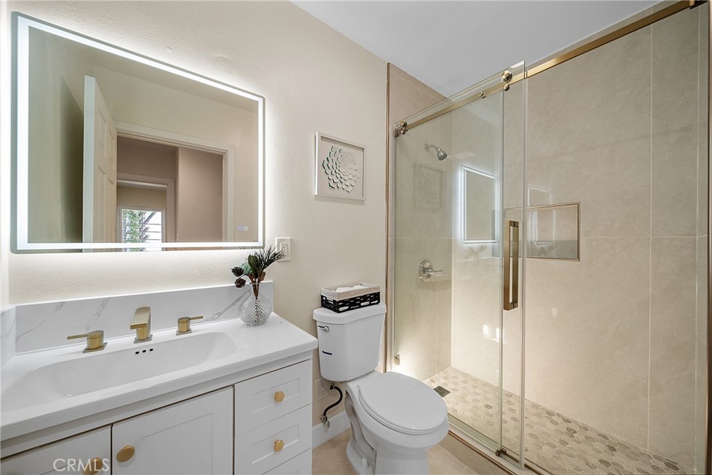 360 S Greengrove Drive