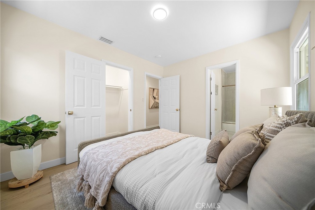 360 S Greengrove Drive