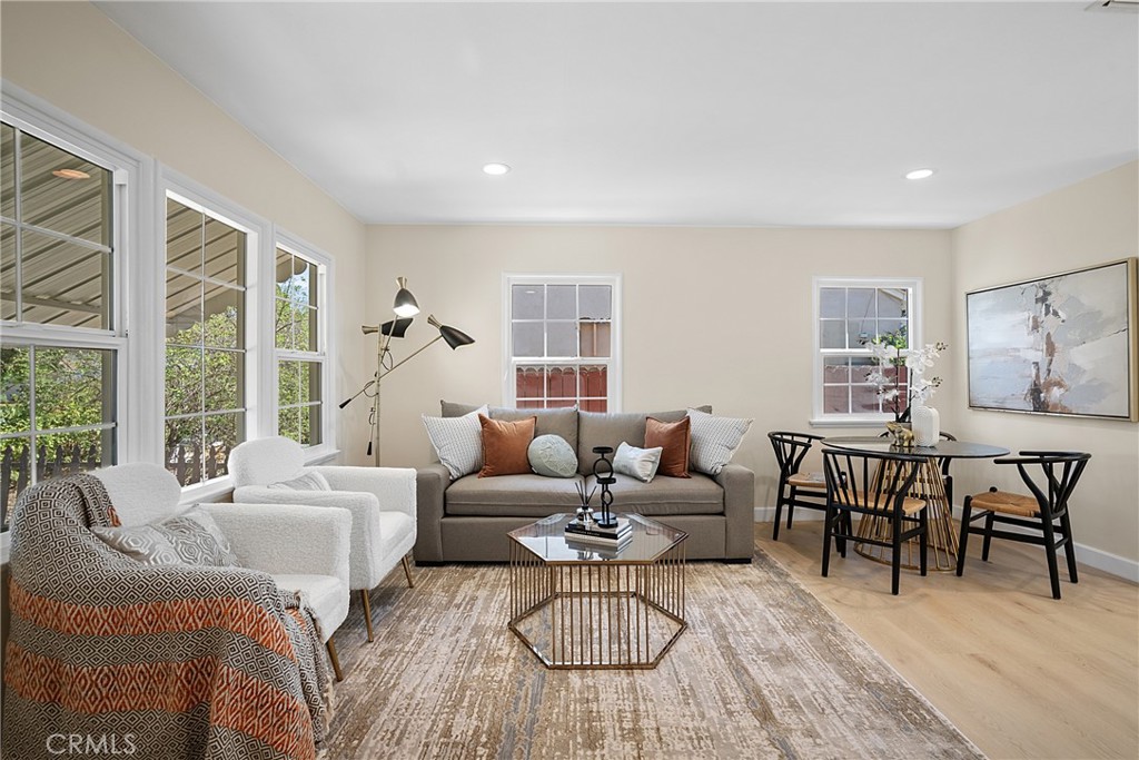 360 S Greengrove Drive