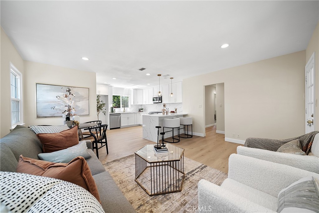 360 S Greengrove Drive