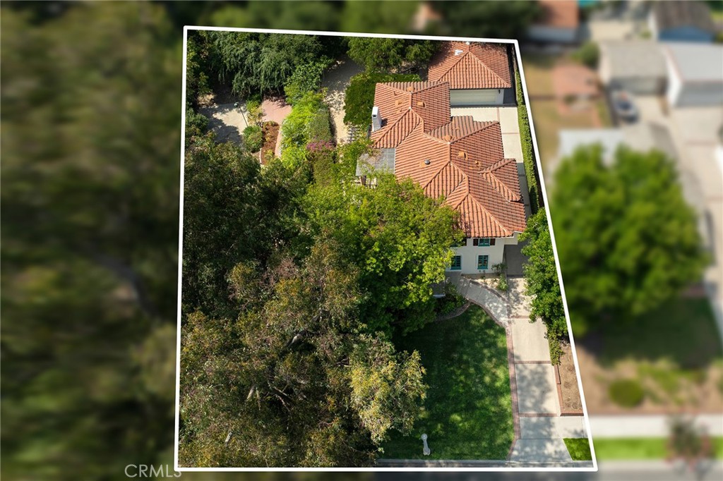 375 La Mirada Avenue