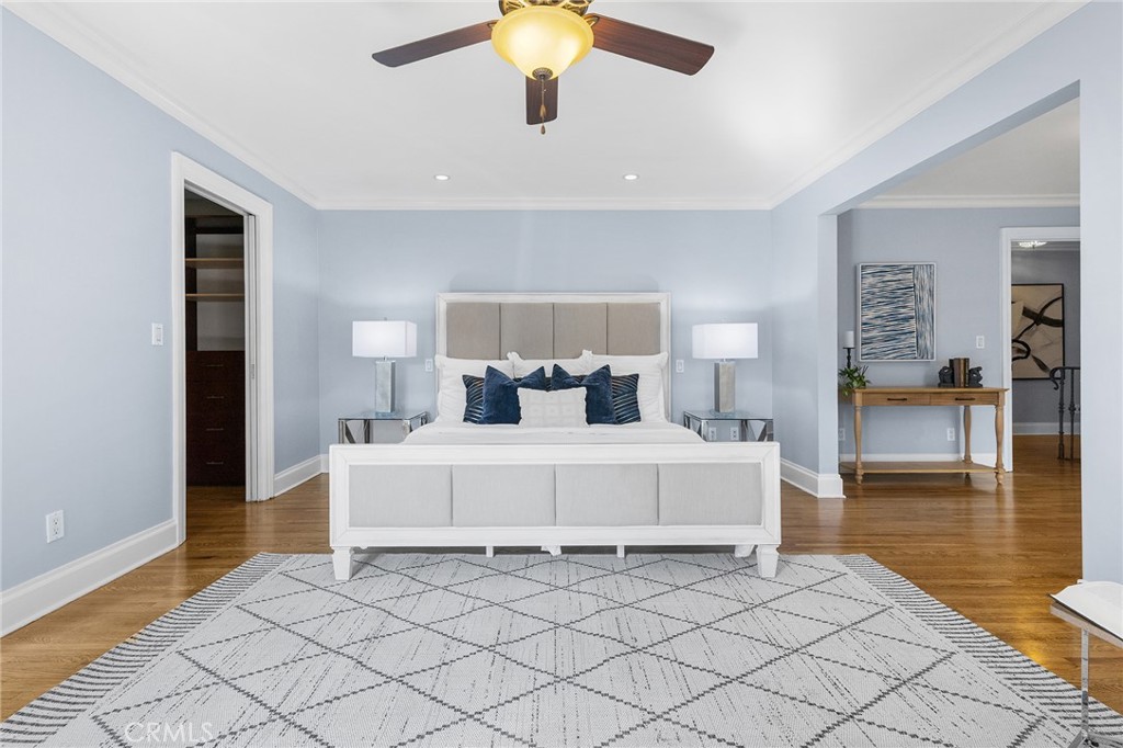 375 La Mirada Avenue