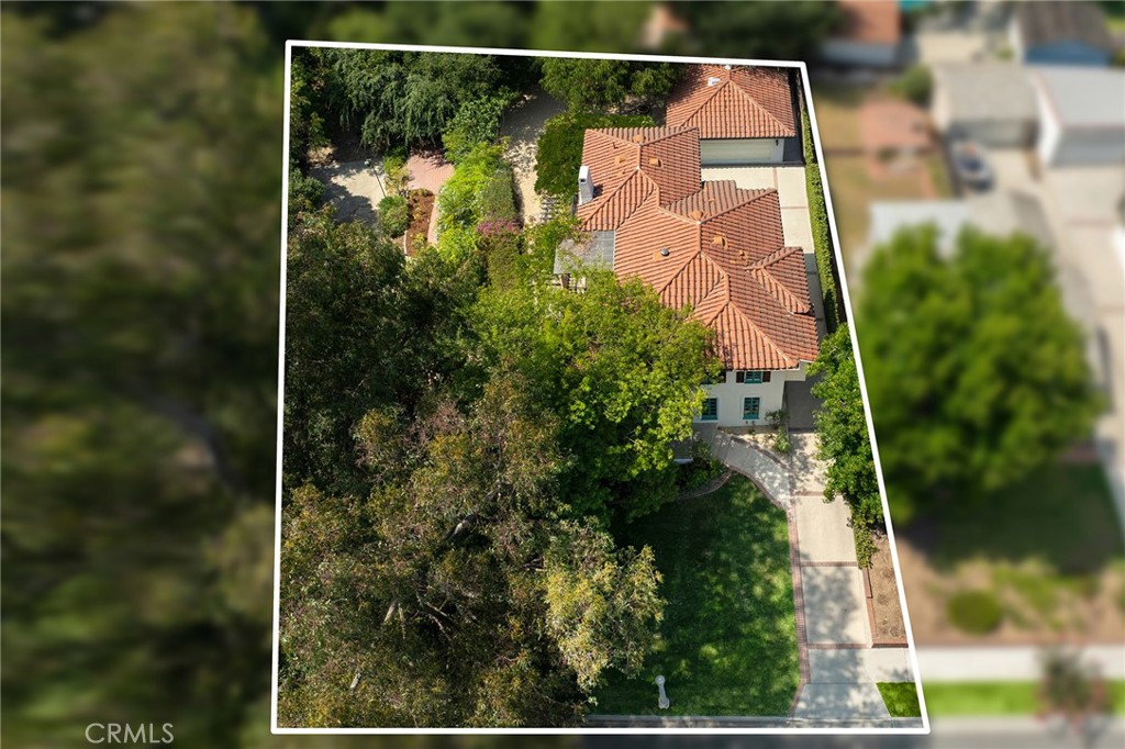 375 La Mirada Avenue