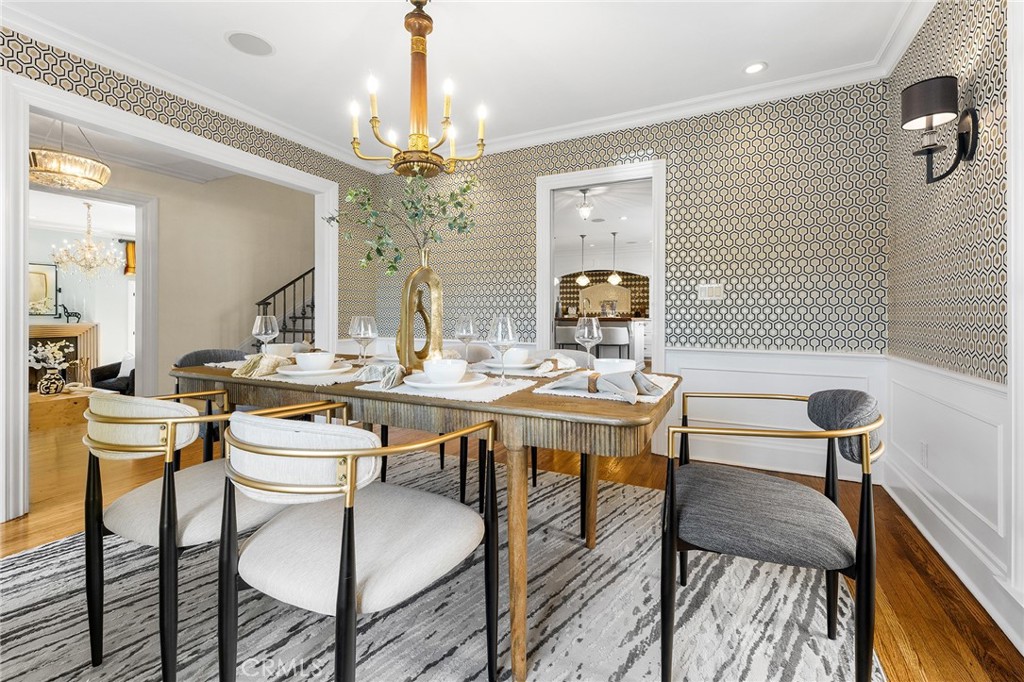 375 La Mirada Avenue