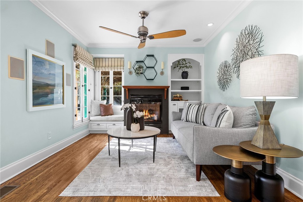 375 La Mirada Avenue