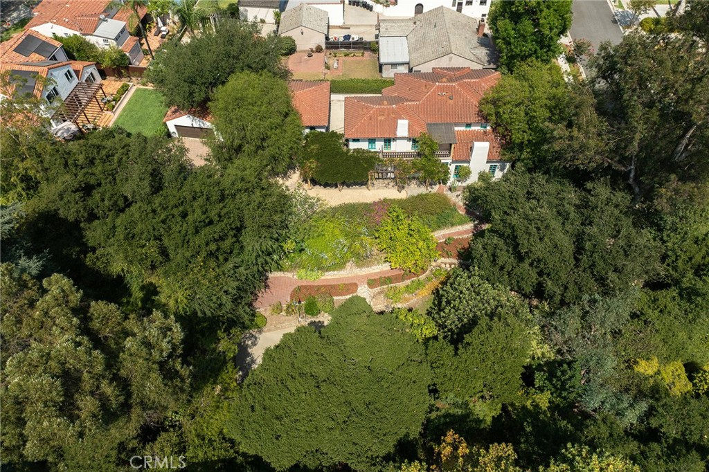 375 La Mirada Avenue