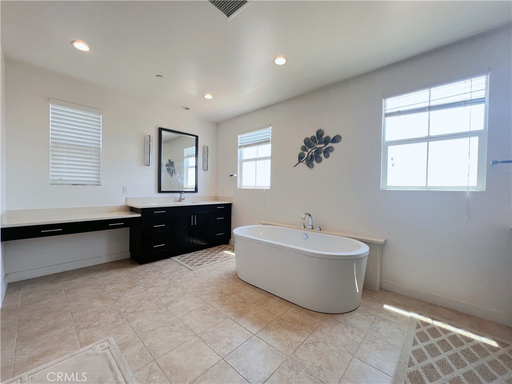 2408 E Kern River Lane