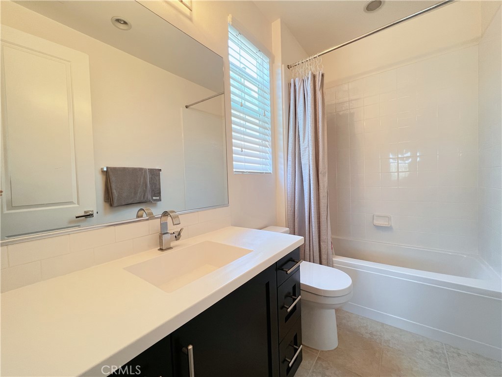 2408 E Kern River Lane