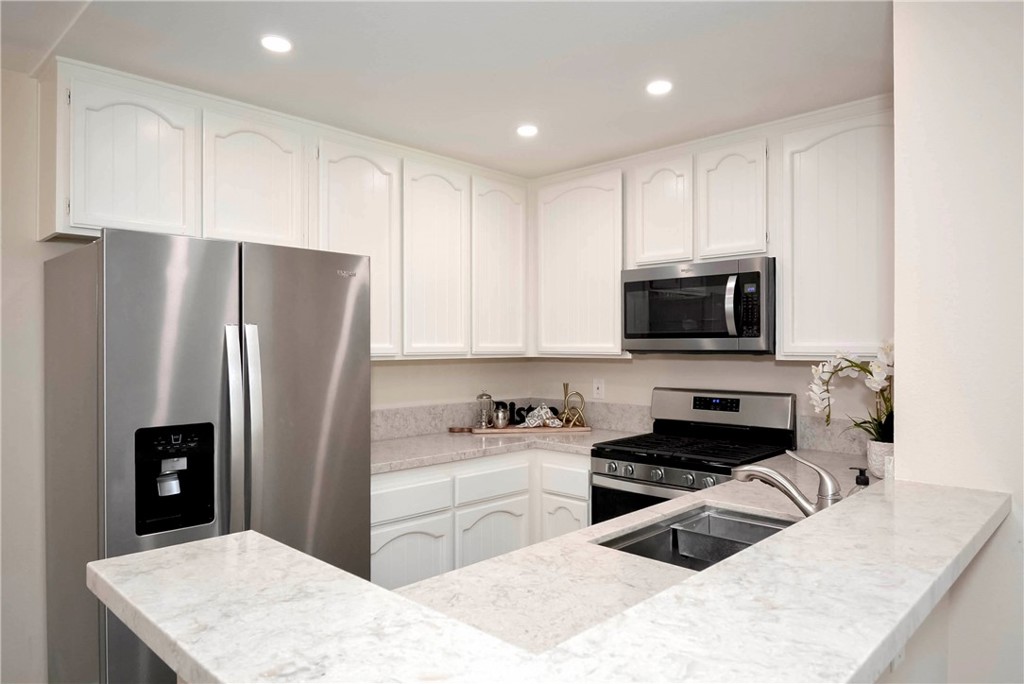 6061 Terrace Lane 43