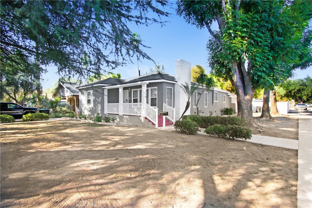710 W Marshall