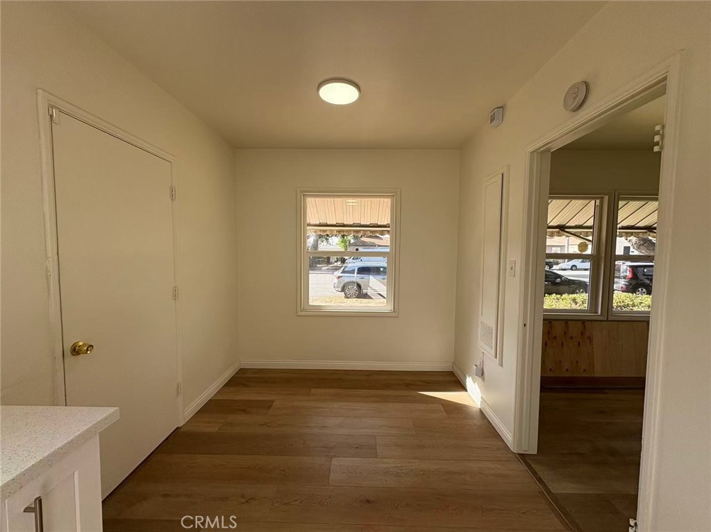 8573 Bennett Ave 8575/8579