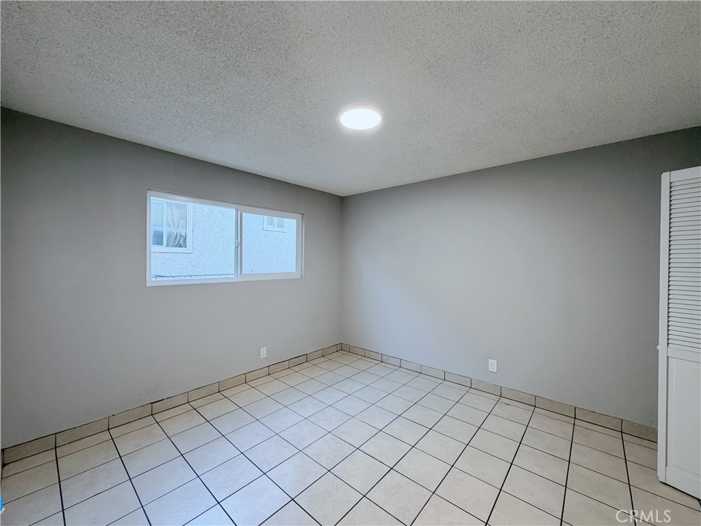 621 Leonard 1/2