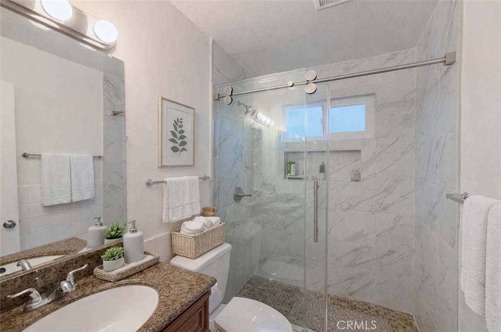 623 Leonard 1/2