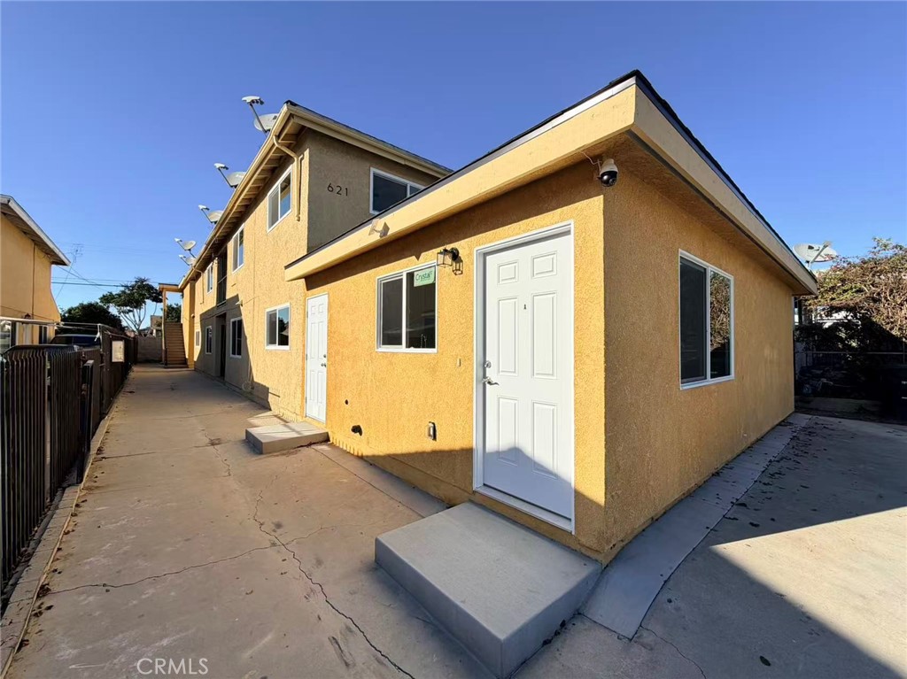 623 Leonard 1/2