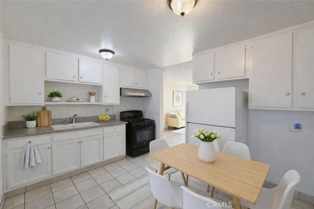623 Leonard 1/2