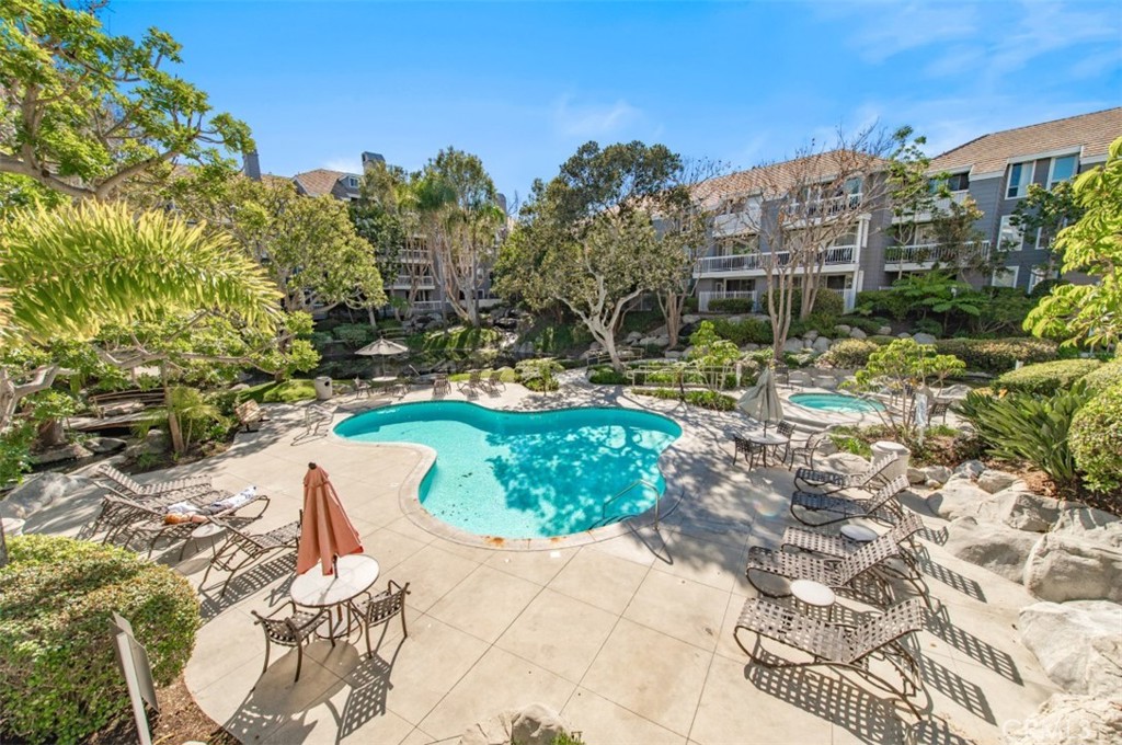 20301 Bluffside Circle D401