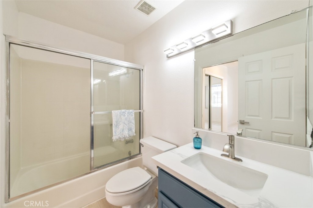 20301 Bluffside Circle D401