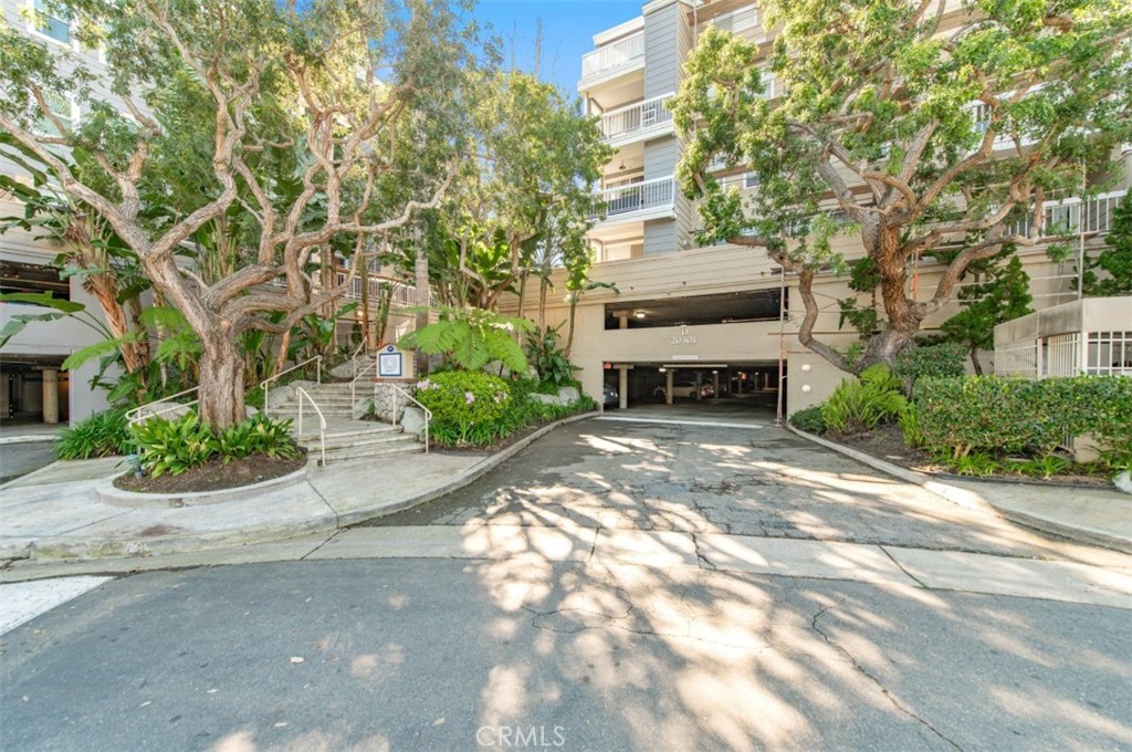 20301 Bluffside Circle D401