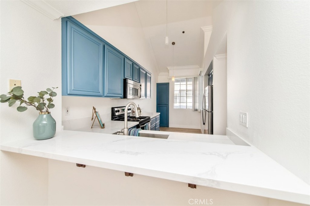 20301 Bluffside Circle D401