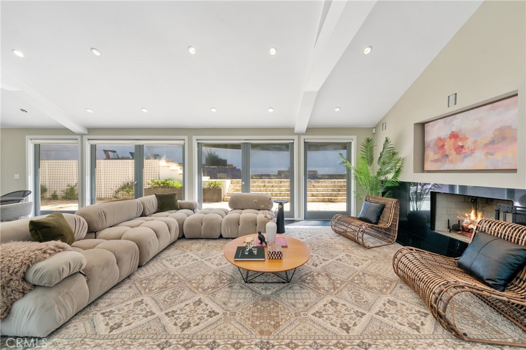 9653 Oak Pass