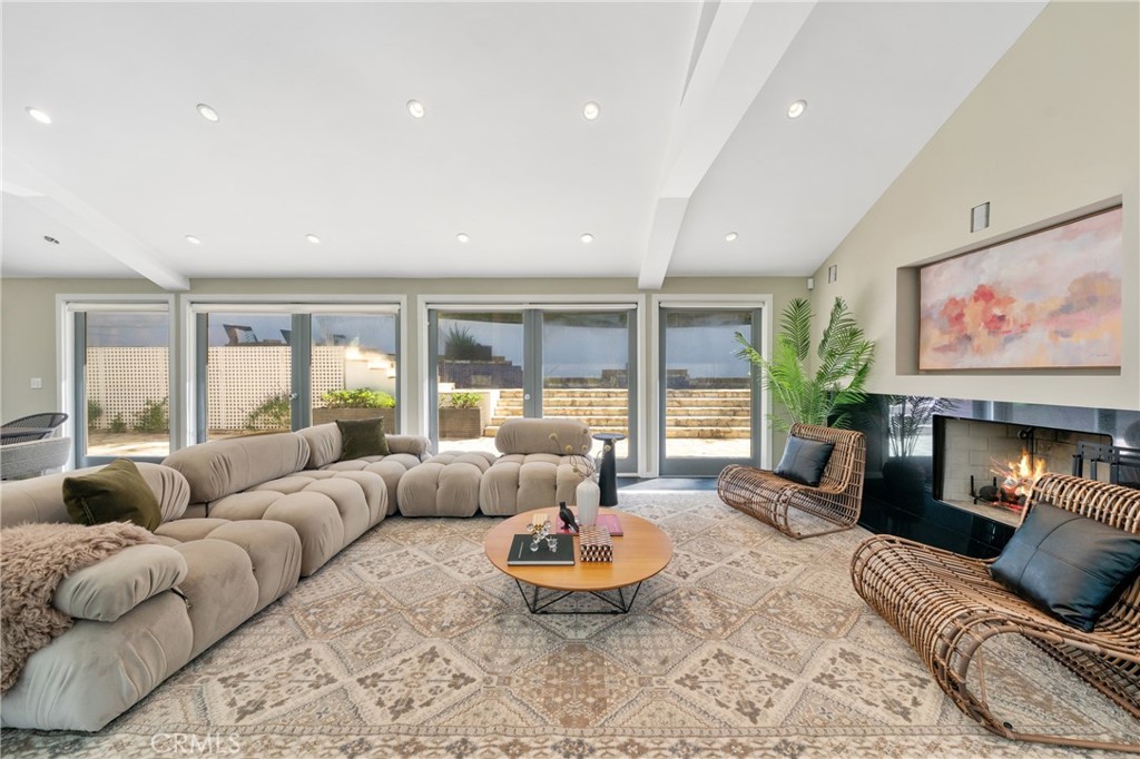 9653 Oak Pass