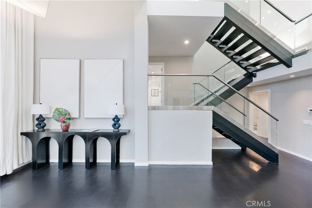 9653 Oak Pass
