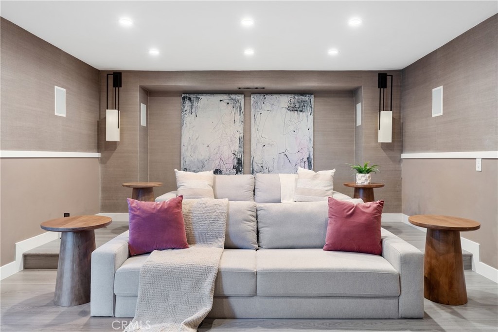 9653 Oak Pass