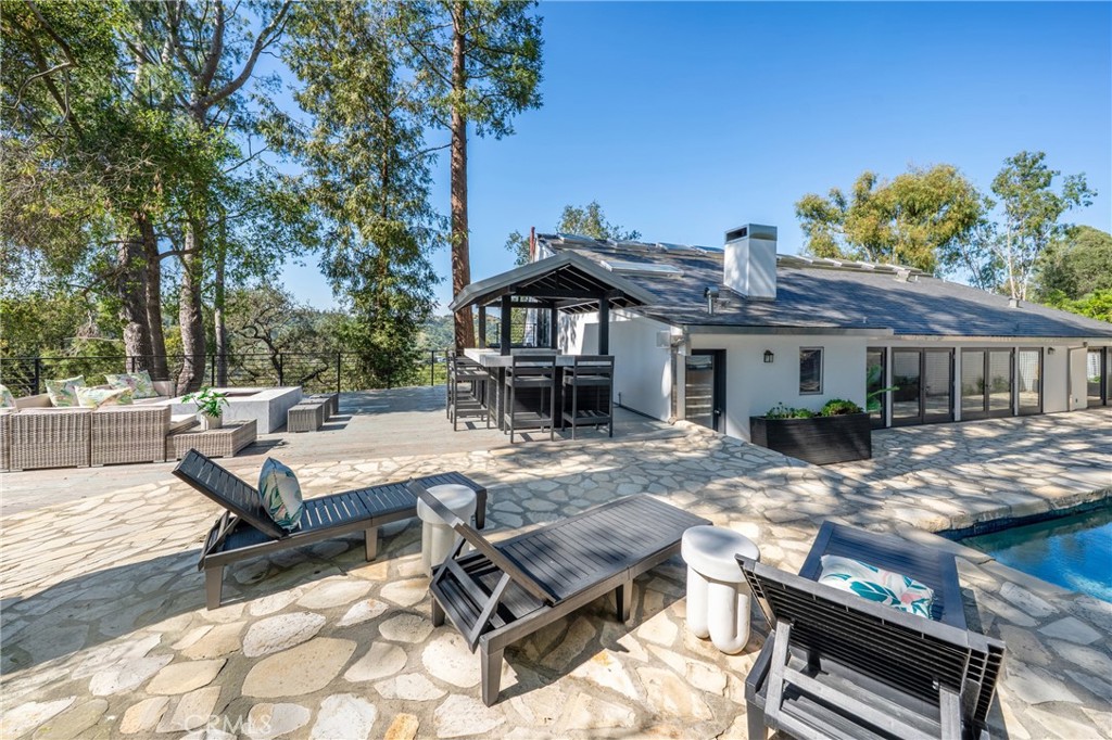 9653 Oak Pass