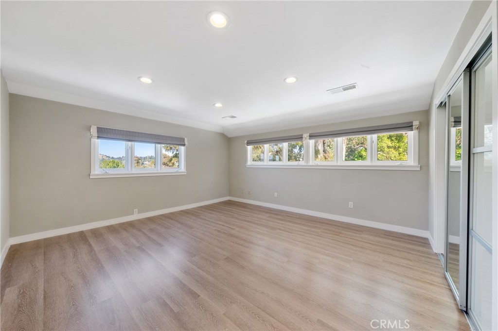 9653 Oak Pass