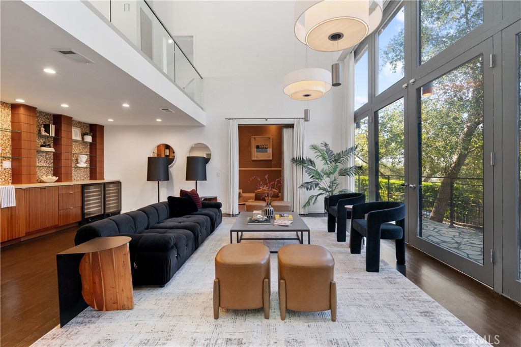 9653 Oak Pass