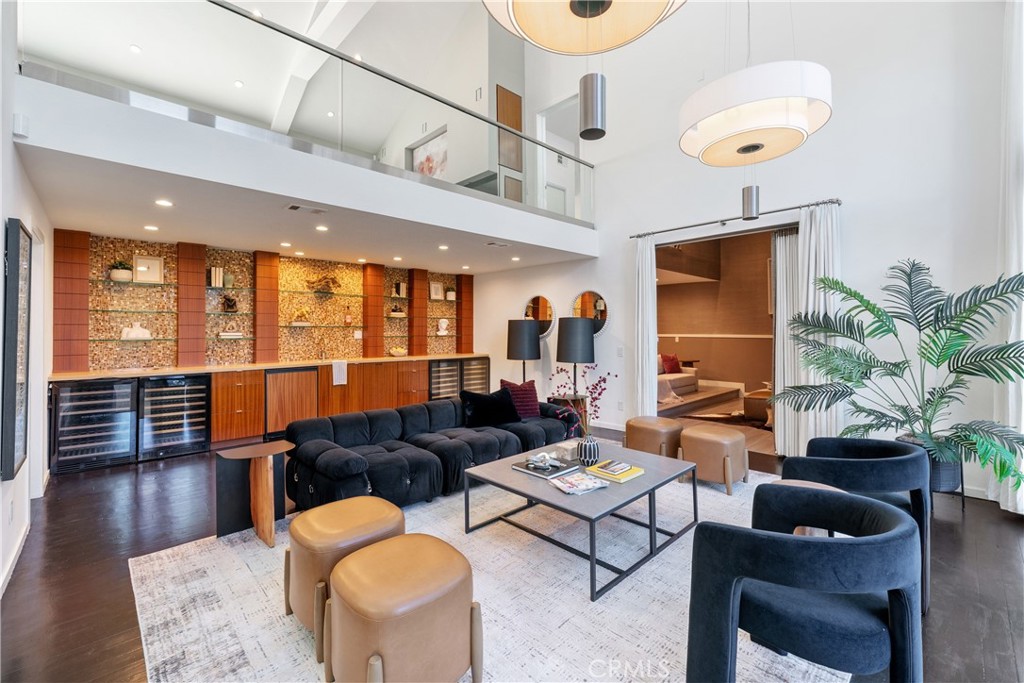 9653 Oak Pass