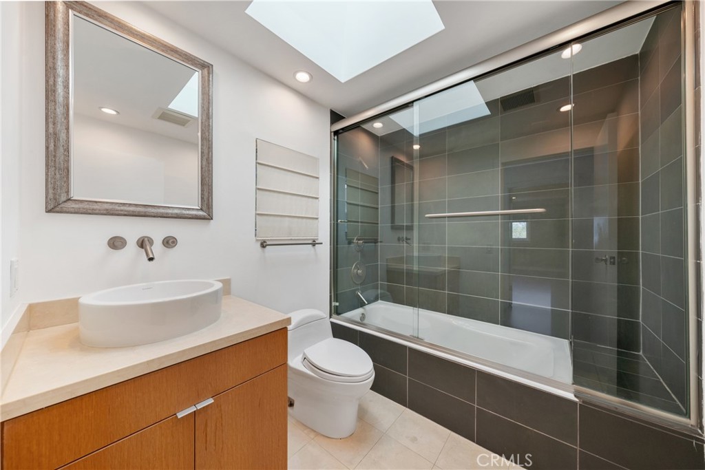 9653 Oak Pass